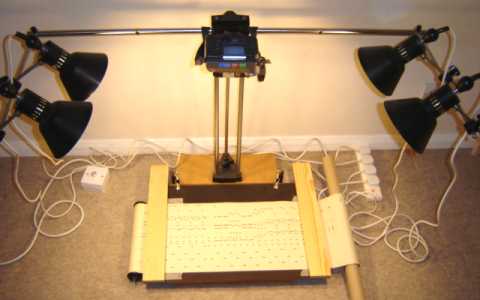 Apparatus to Photograph a Pianola Roll